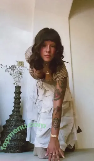 Melanie Martinez / littlebodybigheart / mxlaniemtzuwu nude photo #0041