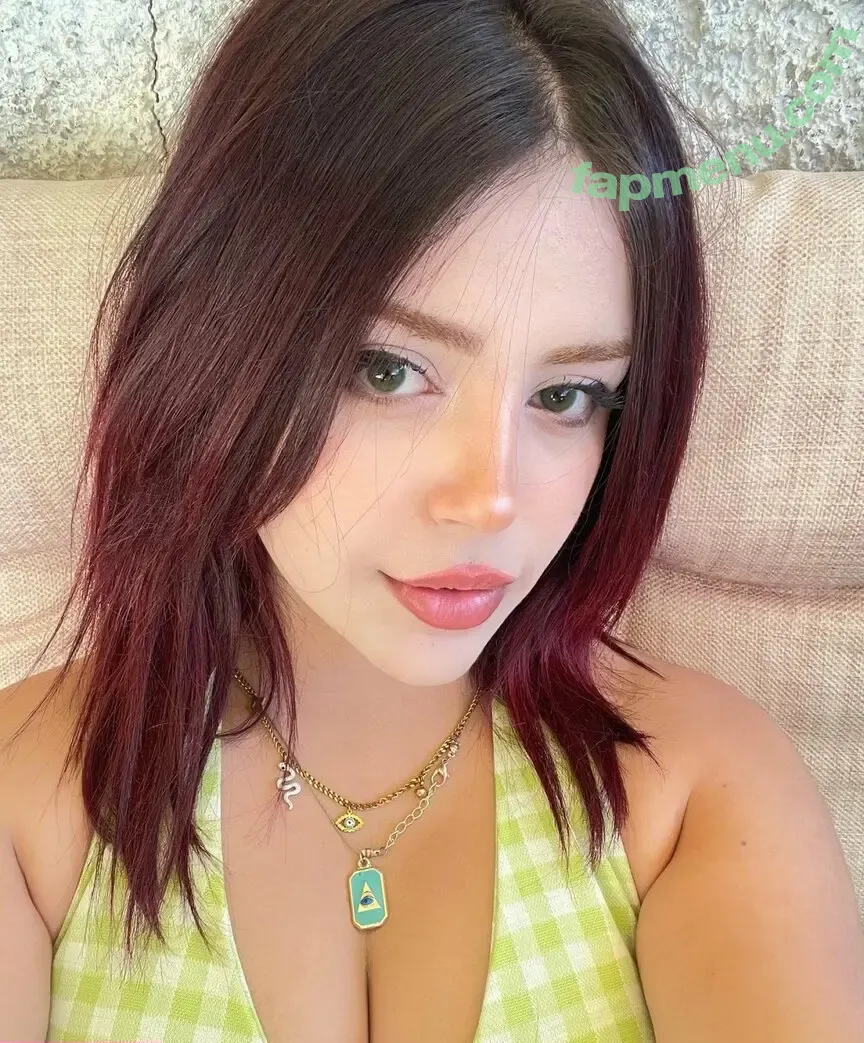 Meleccoo nude photo #0001 (Meleccoo)