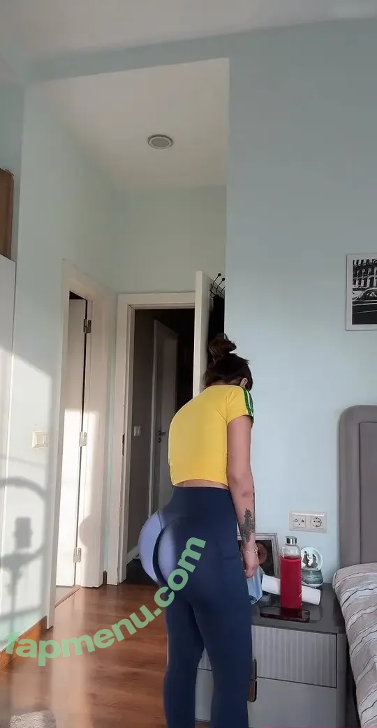 Melek Azad nude photo #0086 (melek.azd)