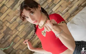 Melinoe / melinoe._.e nude photo #0032