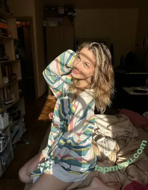  nude photo #0001