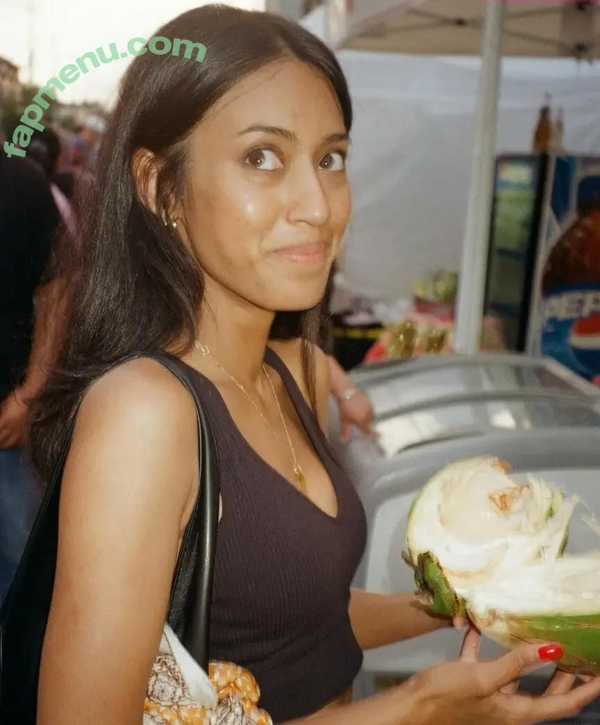 Melissa Fernandes nude photo #0231 (ferndxmel / mehlizfern / melissa.fernandes.world)