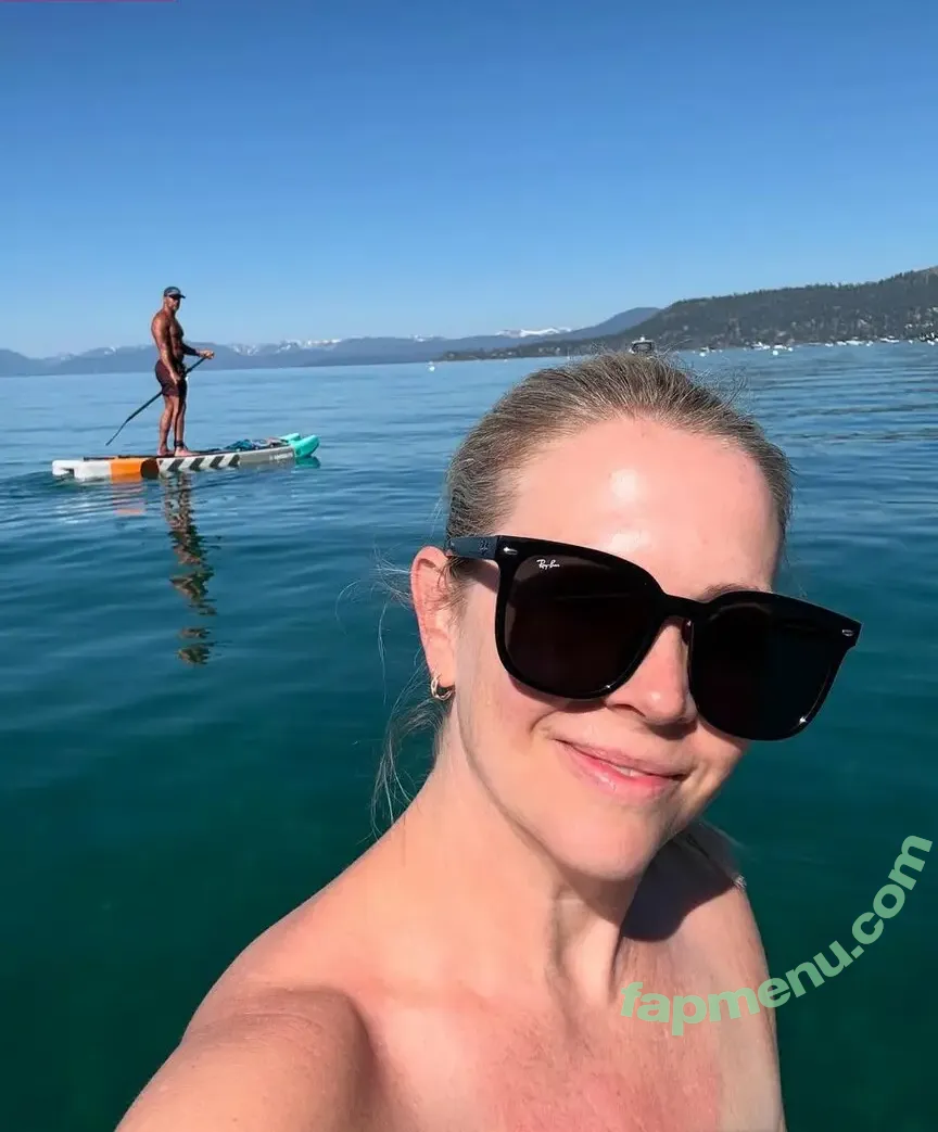 Melissa Joan Hart nude photo #0156 (melissajoanhart)