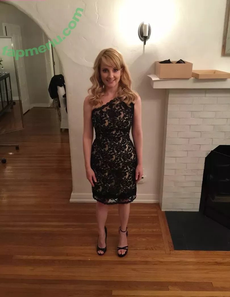 Melissa Rauch nude photo #0003 (Bernadette from Big Bang Theory / melissarauch)