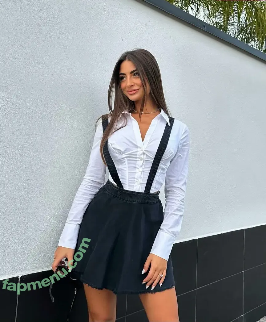Melissasantachiara nude photo #0009 (Melissasantachiara)