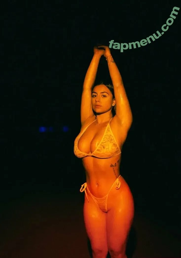 melztubee nude photo #0010 (melztubee)