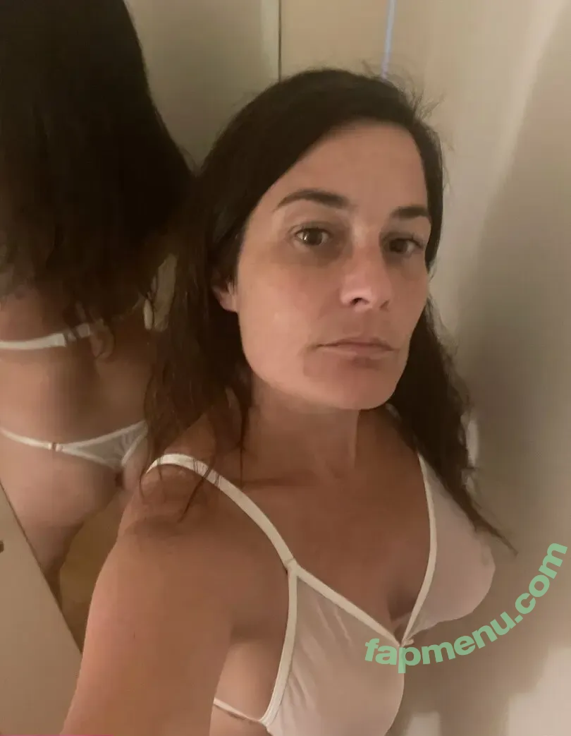 memilip nude photo #0016 (memilihpilih)