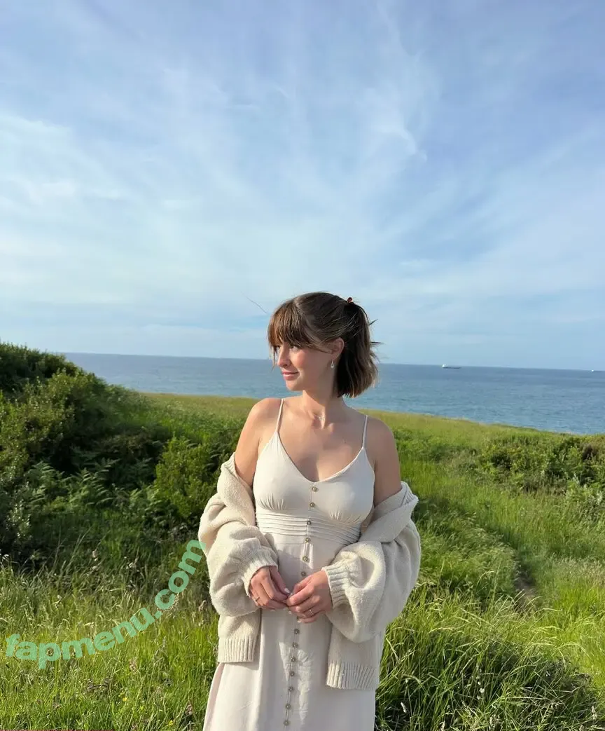 Merobies nude photo #0010 (Mercedes Obies)