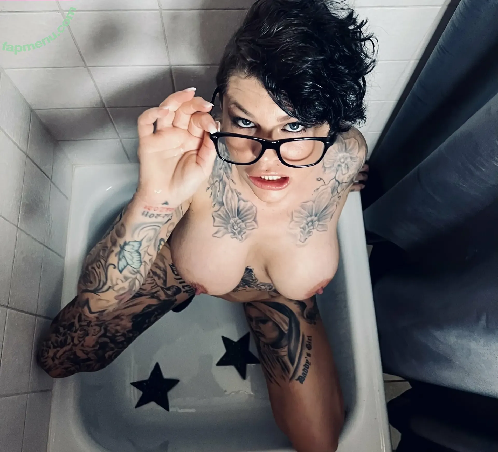 Merry4Fun nude photo #0213 (anniangel911 / merry4fun_m4f)