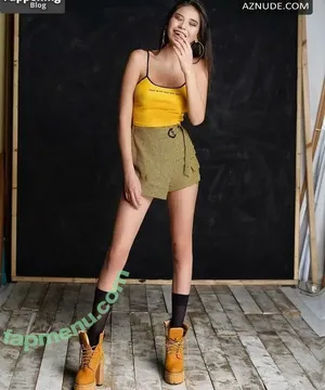  nude photo #0002