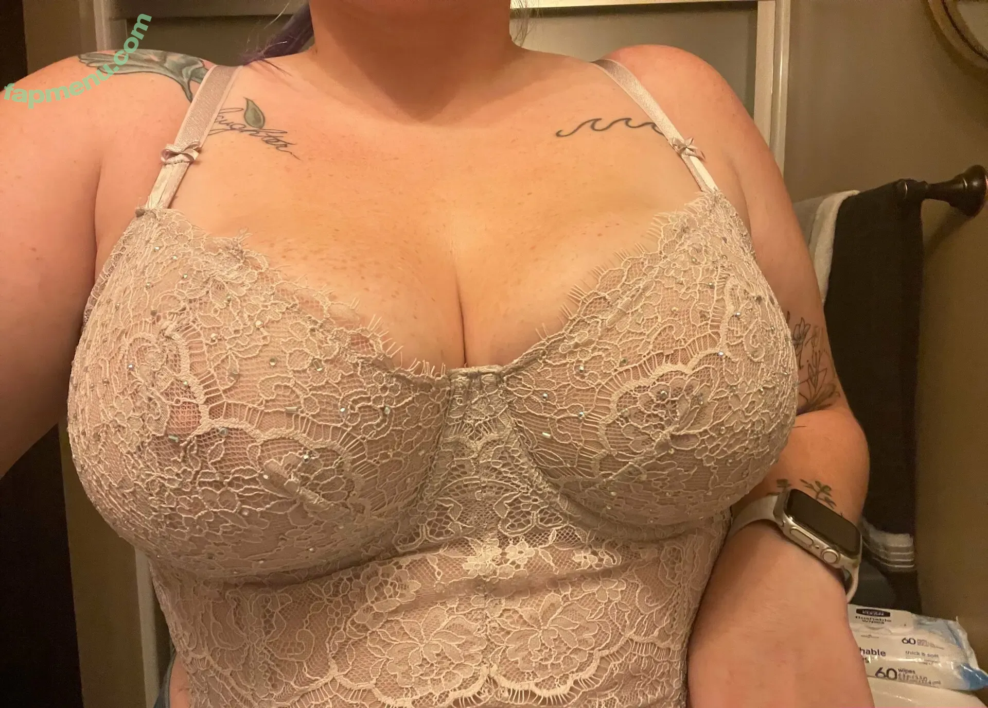 metalcoremommi nude photo #0002 (metalcore_mommi)