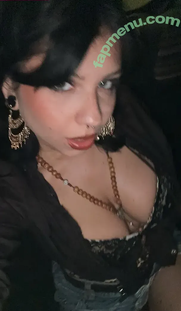 methallika nude photo #0065 (vypercasss)