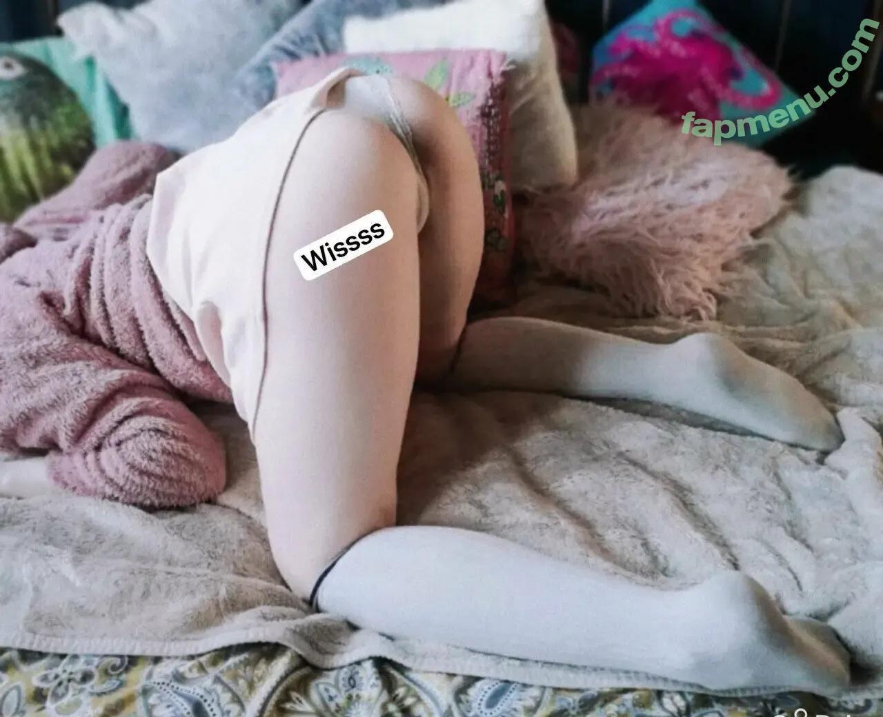 mewmew79 nude photo #0003 (mewmew79)