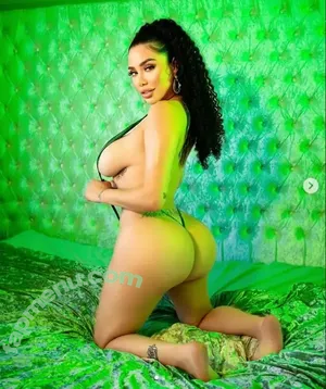 mexicananextdoor / missbawssy213 nude photo #0022