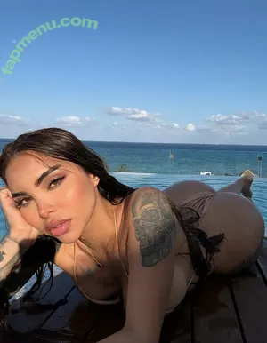  nude photo #0002