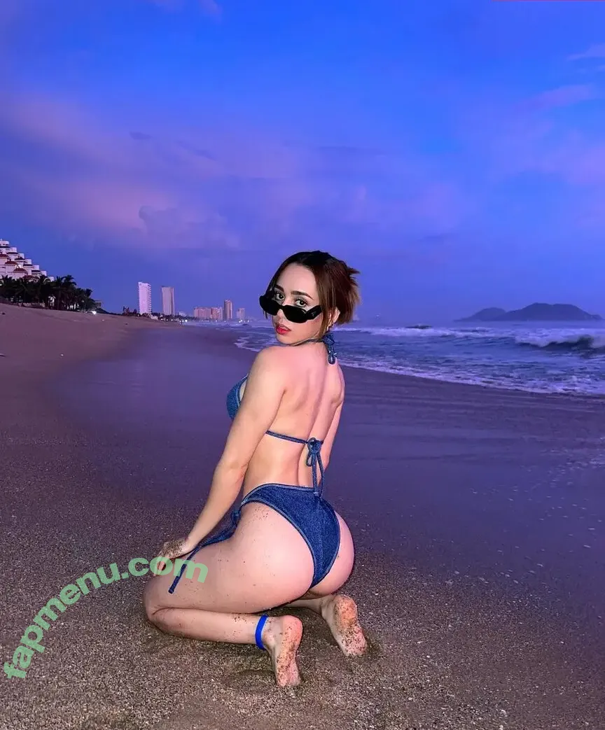 Mexico Mega nude photo #0036 (jailyneojeda / what_happens_in_mexico)