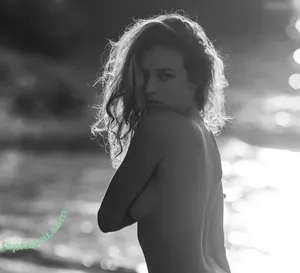 Mia C. Bell / Mia Larelle / miacbell / mialarelle nude photo #0004