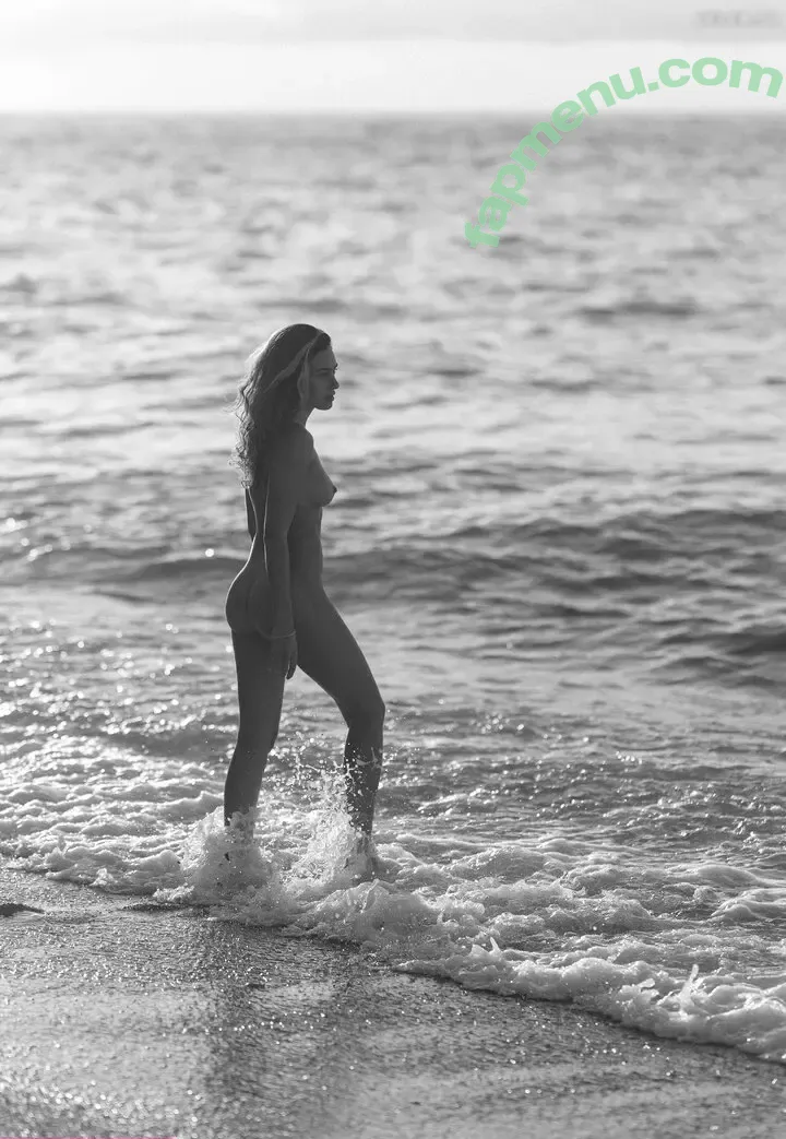 Mia C. Bell / Mia Larelle nude photo #0100 (miacbell / mialarelle)