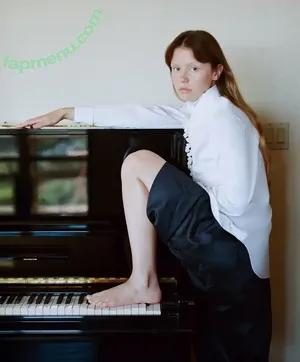 Mia Goth / goth.mia / officalmiagoth nude photo #0306