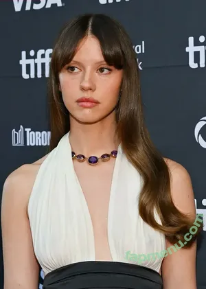 Mia Goth / goth.mia / officalmiagoth nude photo #0311
