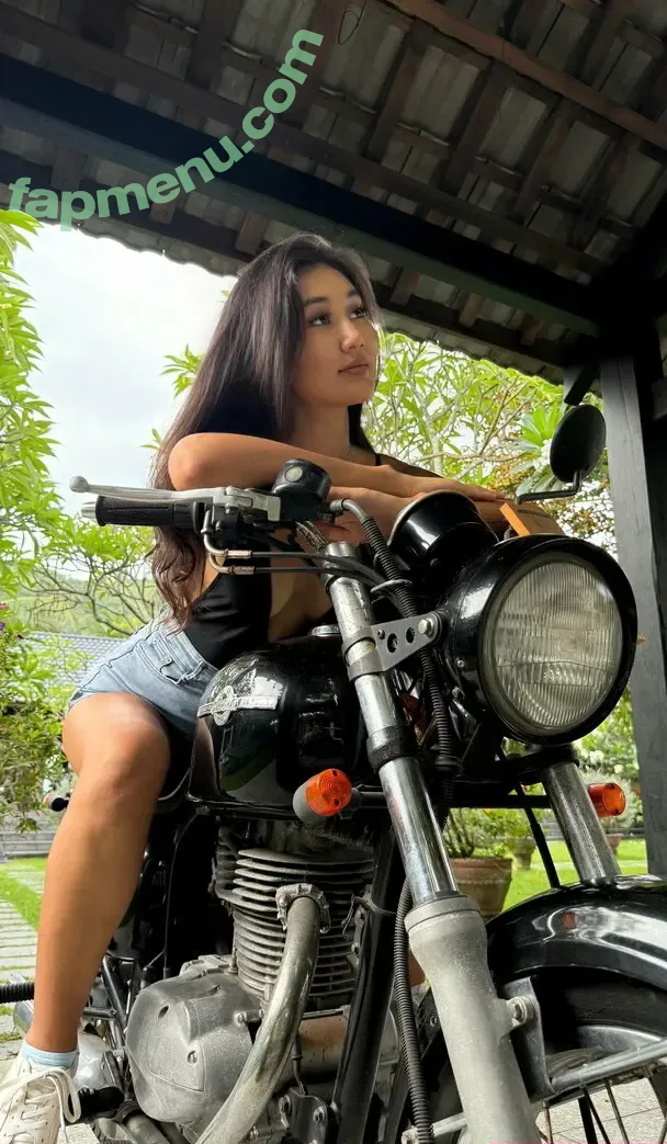 Mia_Jeen nude photo #0112 (MiaJeen / mia.jeen)