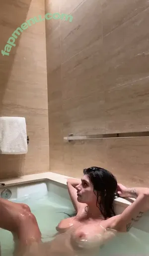 Mia Khalifa / miakhalifa nude photo #0535