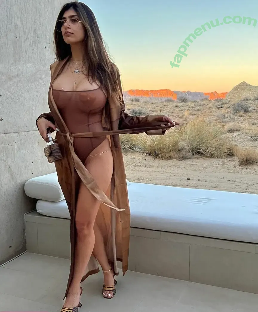 Mia Khalifa nude photo #0657 (miakhalifa)