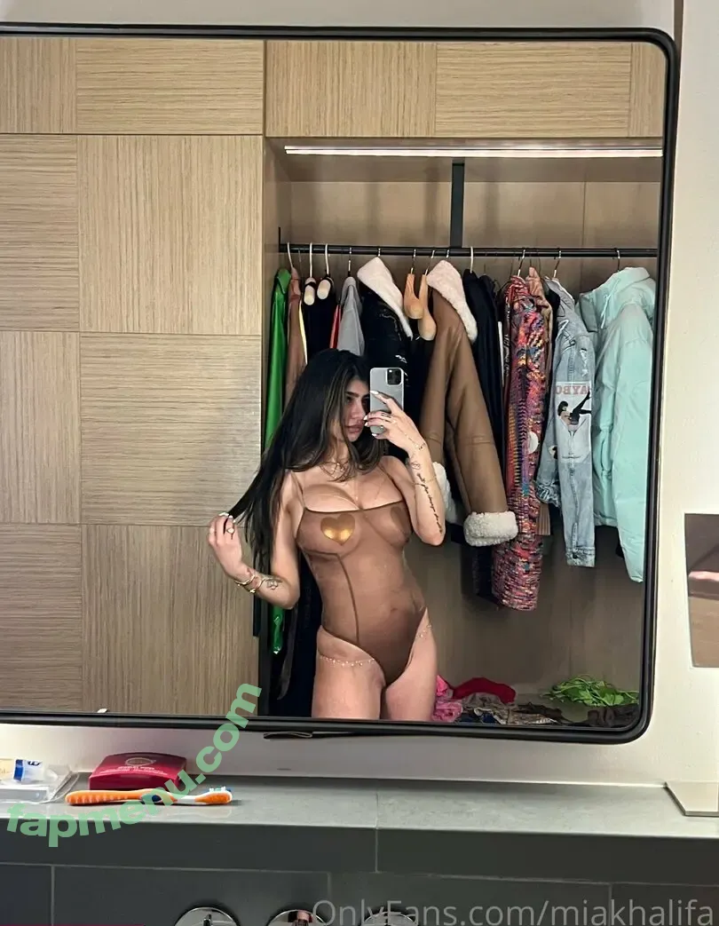 Mia Khalifa nude photo #0103 (miakhalifa)