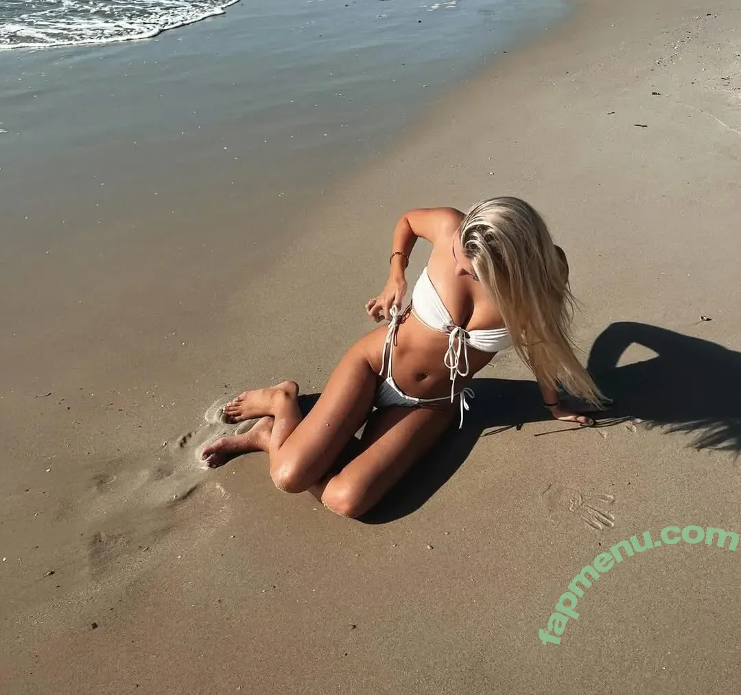 MIA LOEHR nude photo #0040 (mialoehrr)