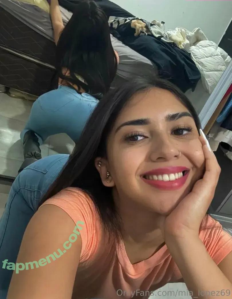 mia_lopez_g nude photo #0010 (mia_lopez_g)