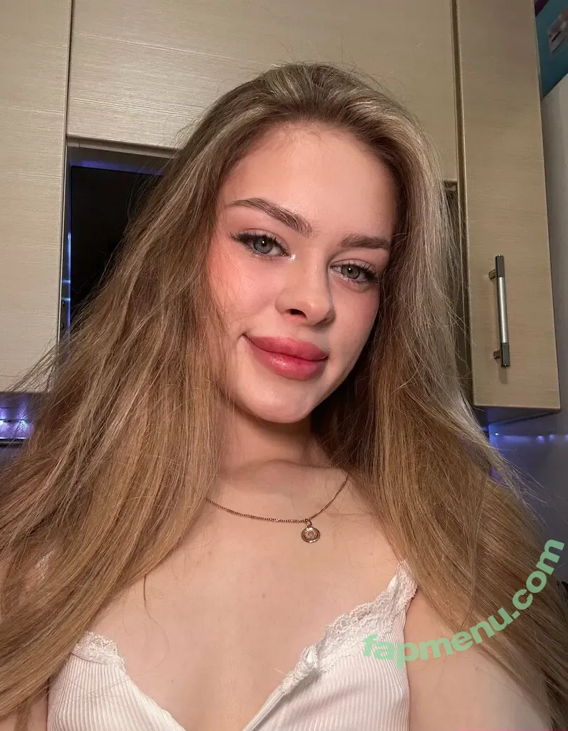 mia_miledi nude photo #0147 (gimnastkamiledi)