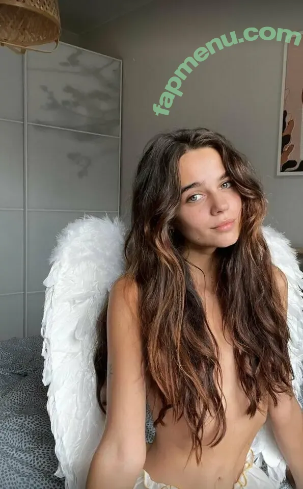 mia.myrr nude photo #0031 (miasmrr)