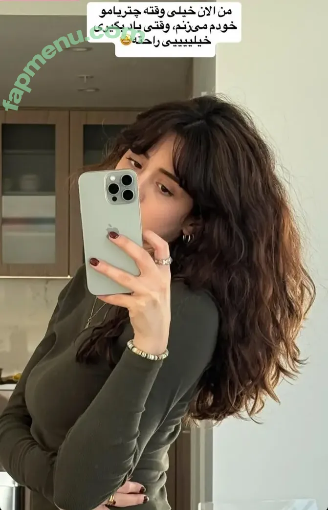 Mia Plays nude photo #0017 (miakimioo)