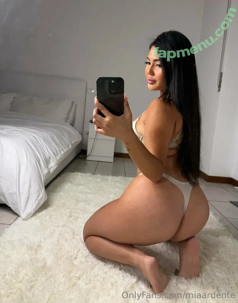miaardente nude photo #0012 (miaardente)