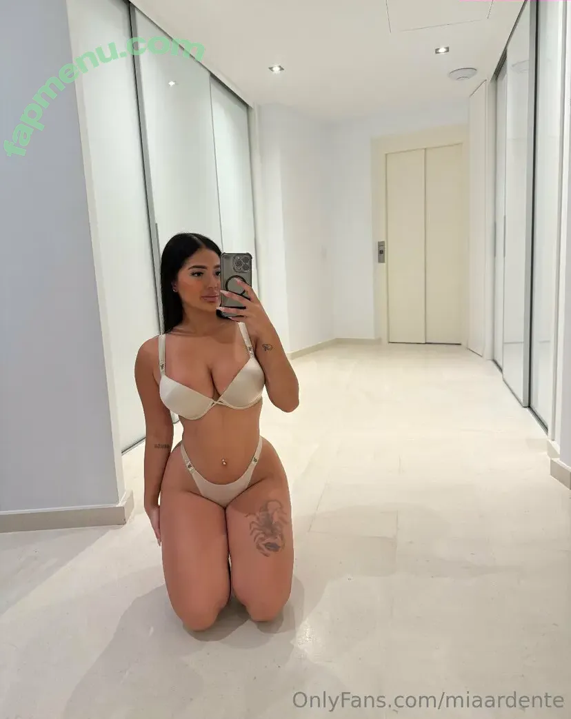 miaardente nude photo #0017 (miaardente)