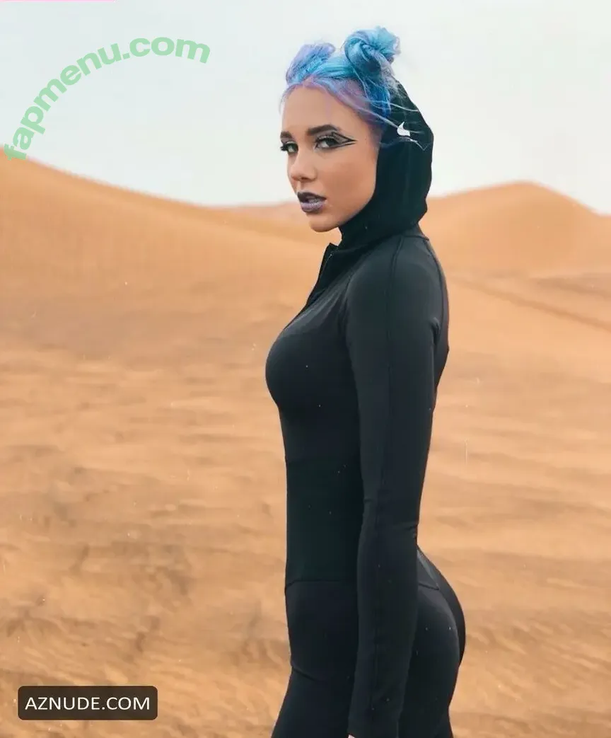Miaboyka nude photo #0010 (Miaboyka)