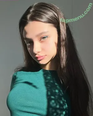  nude photo #0004