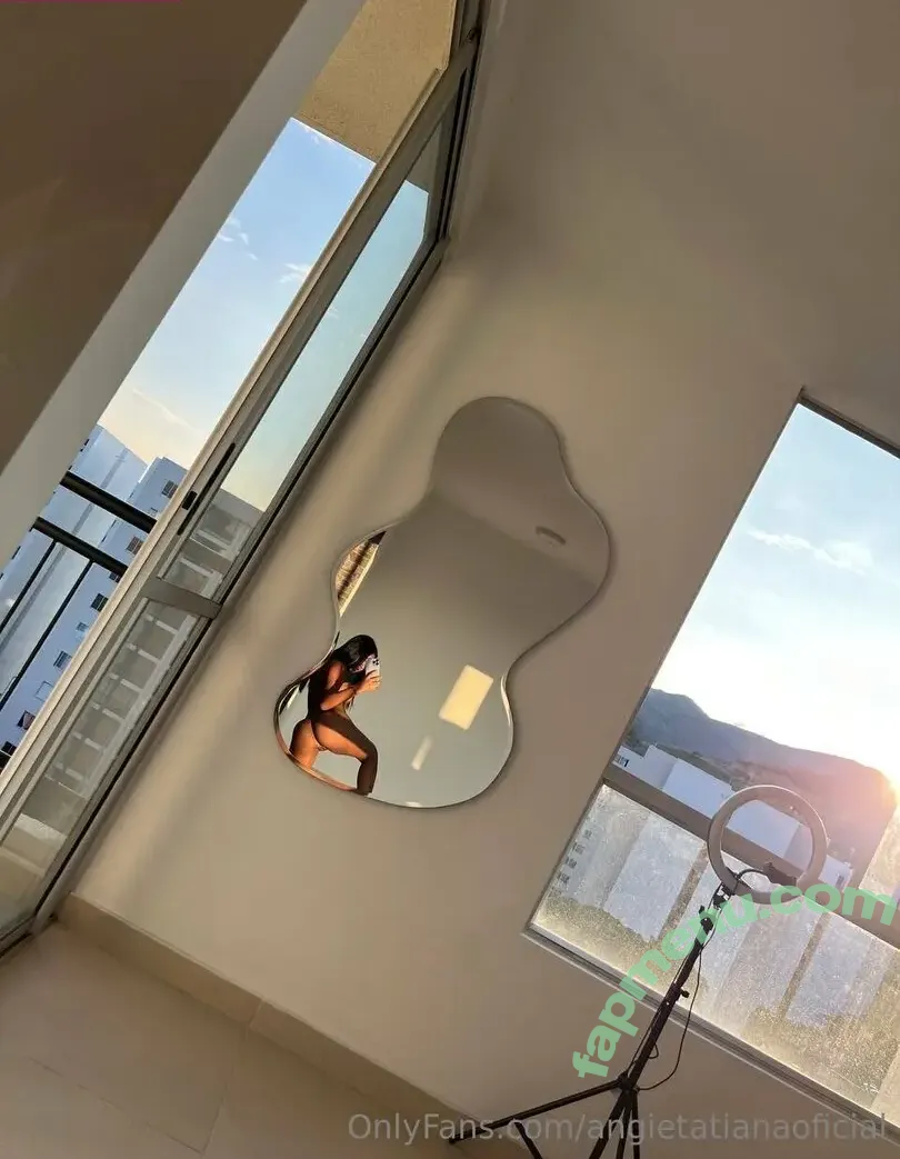 miacollinss nude photo #0013 (miacollinsss)
