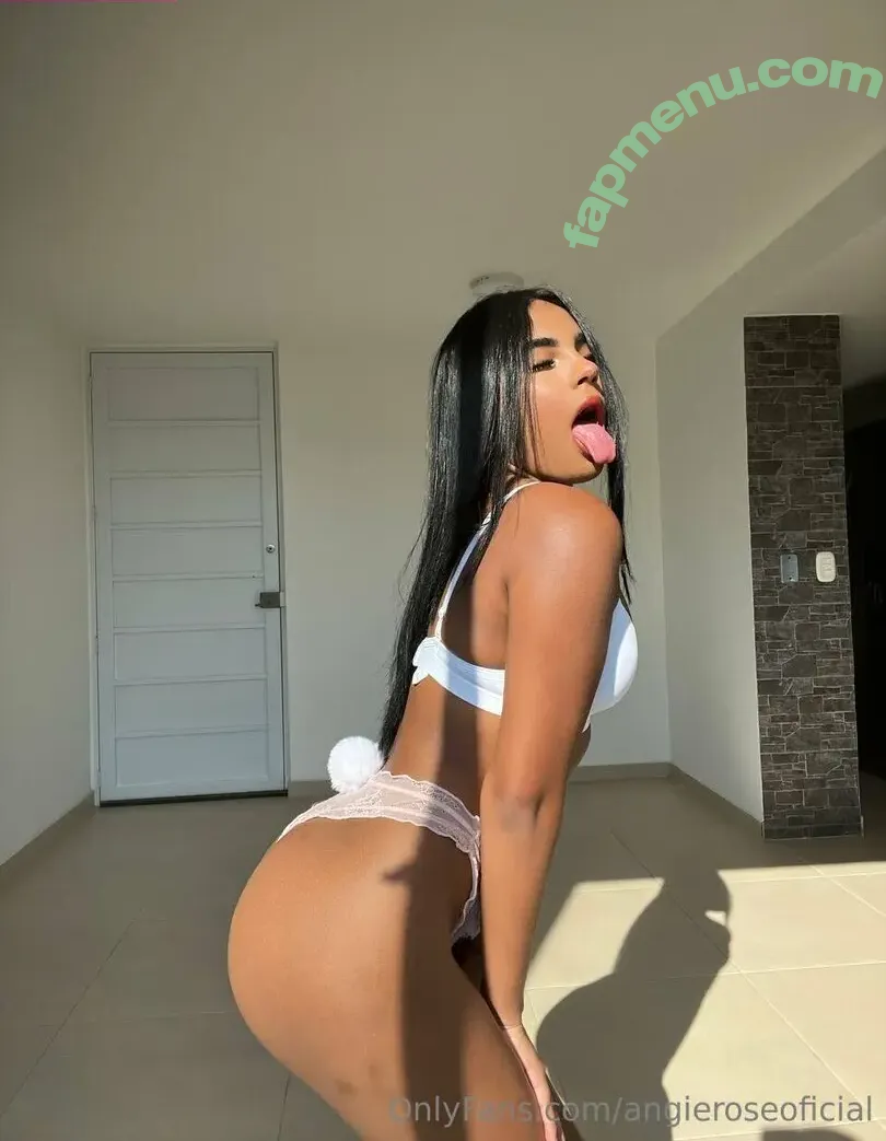 miacollinss nude photo #0015 (miacollinsss)