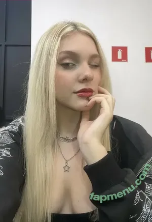 miagofficial / Mia G / miagofficiall nude photo #0003