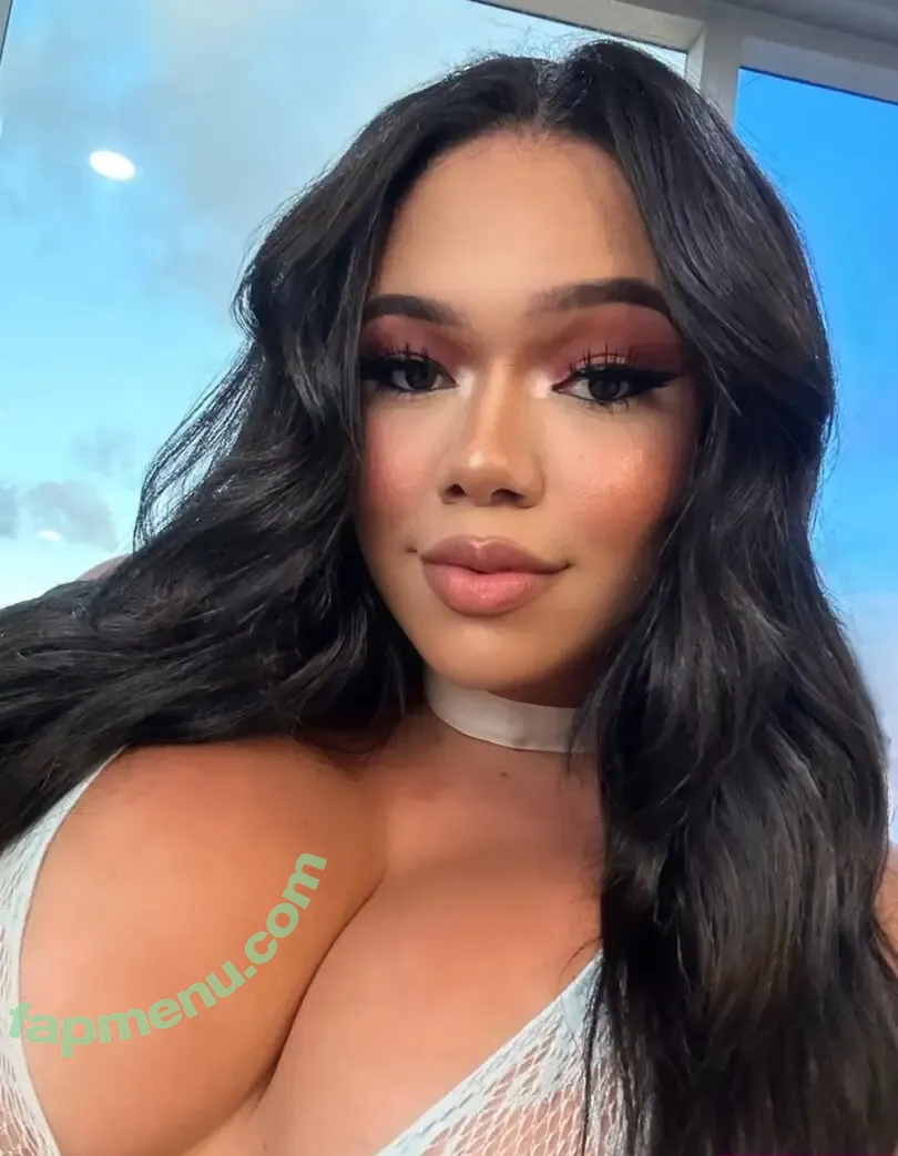 Miahcatali nude photo #0001 (Miahcatali)