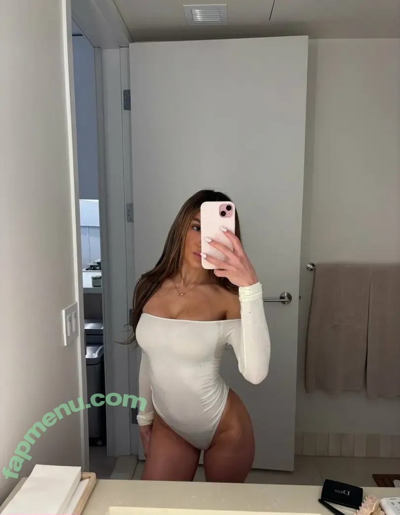 miahuffmanoftv nude photo #0008 (miahuffmann)