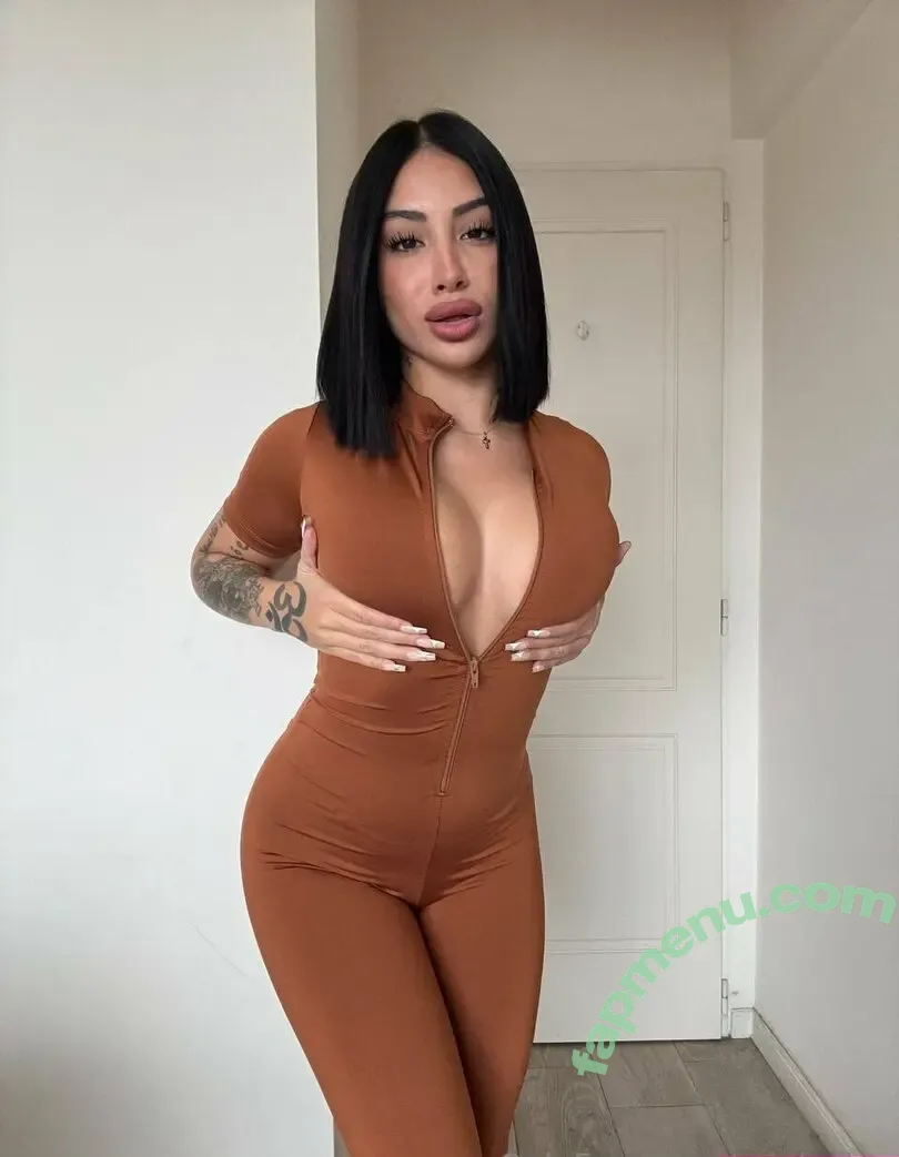 miakeller nude photo #0031 (miakellerxo)