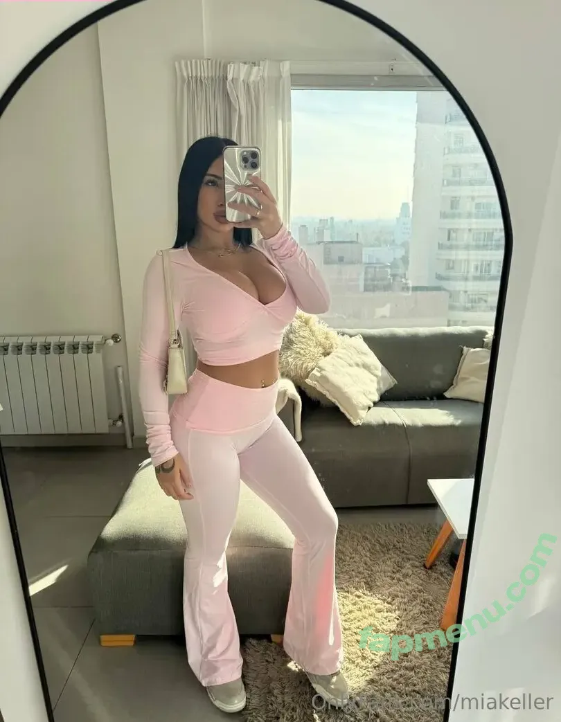 miakeller nude photo #0032 (miakellerxo)