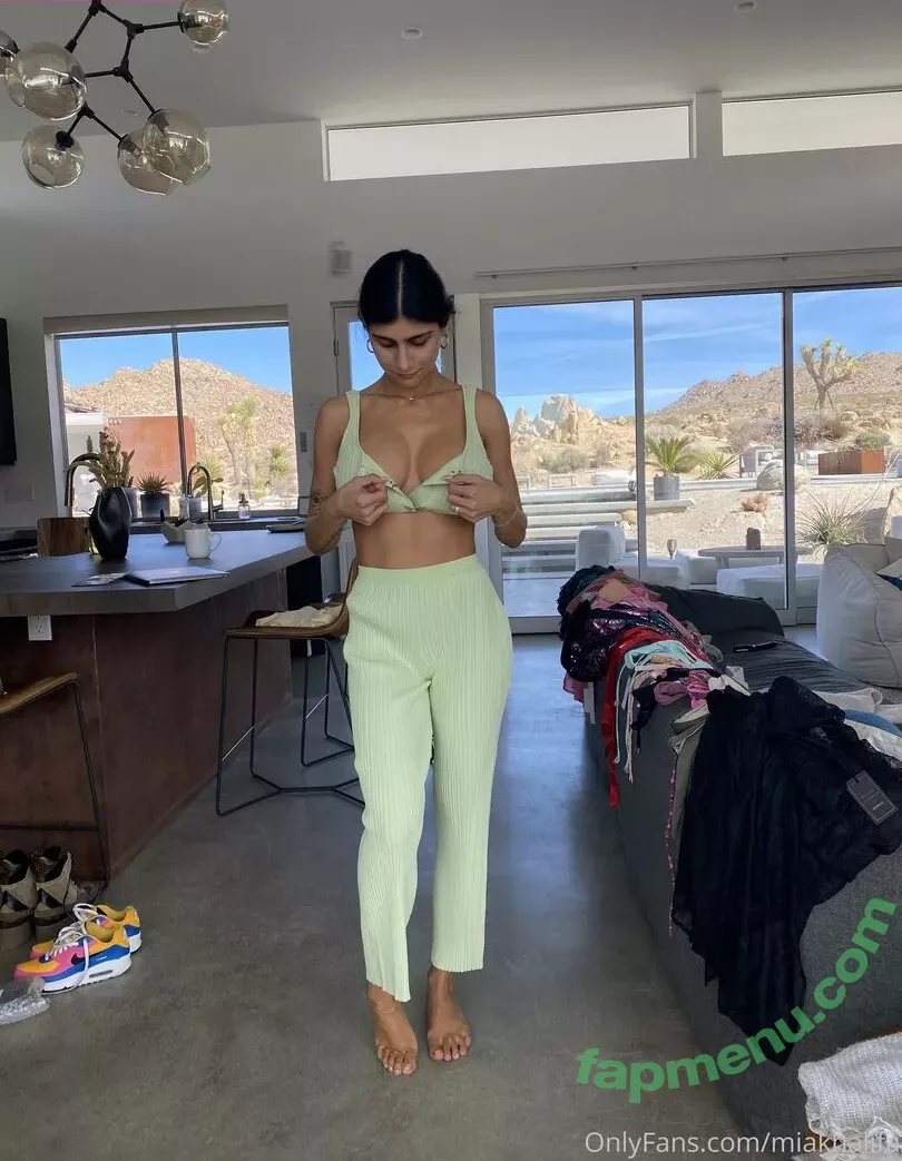 miakhalifa nude photo #0126 (miakhalifa)