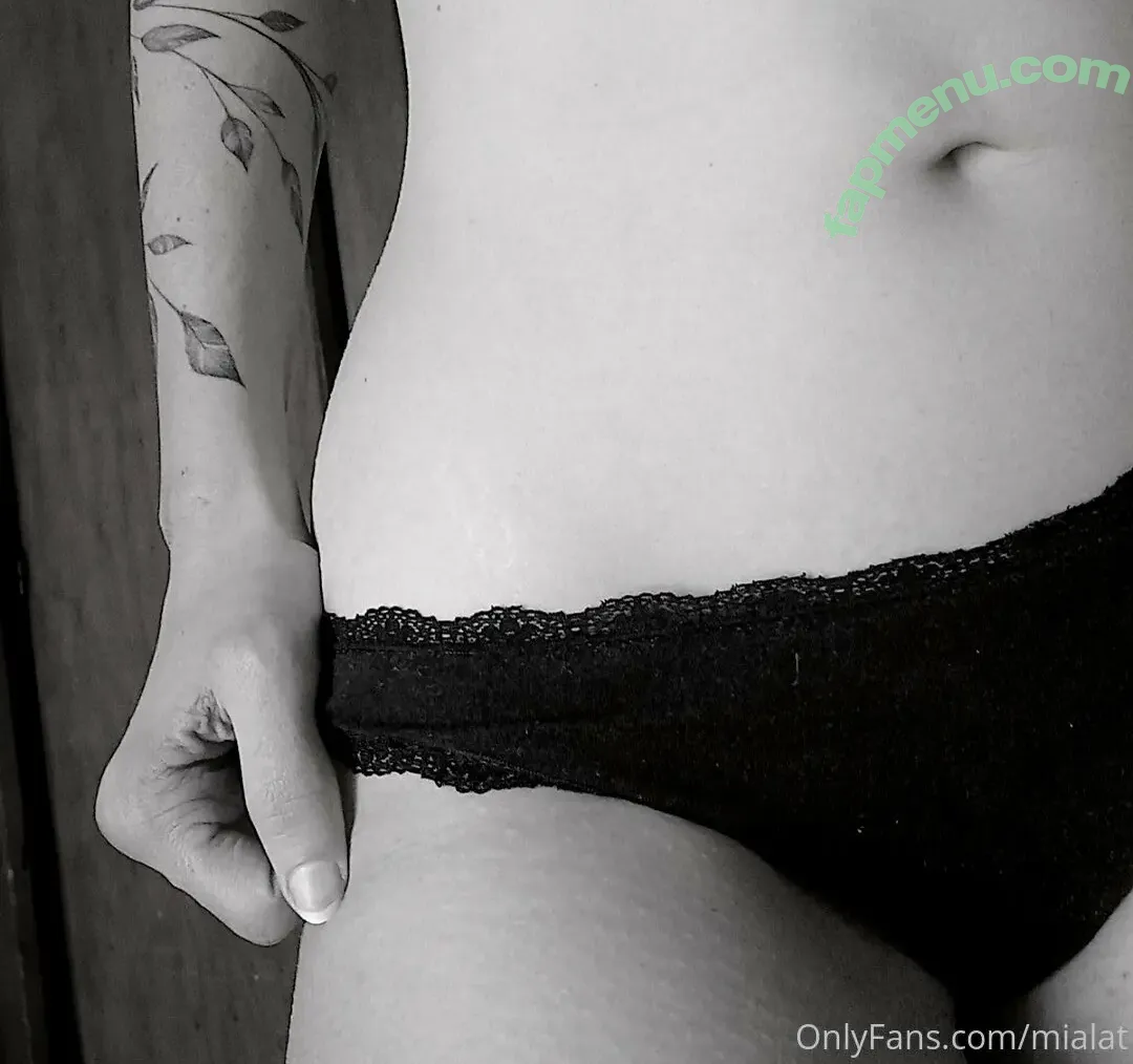 mialat nude photo #0005 (mialat_)