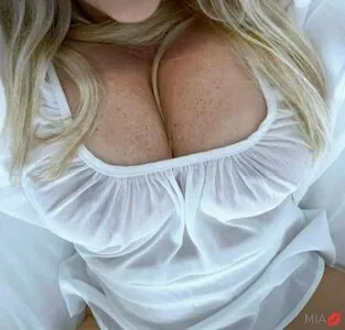 miamartin_1 / miamartin__ nude photo #0370