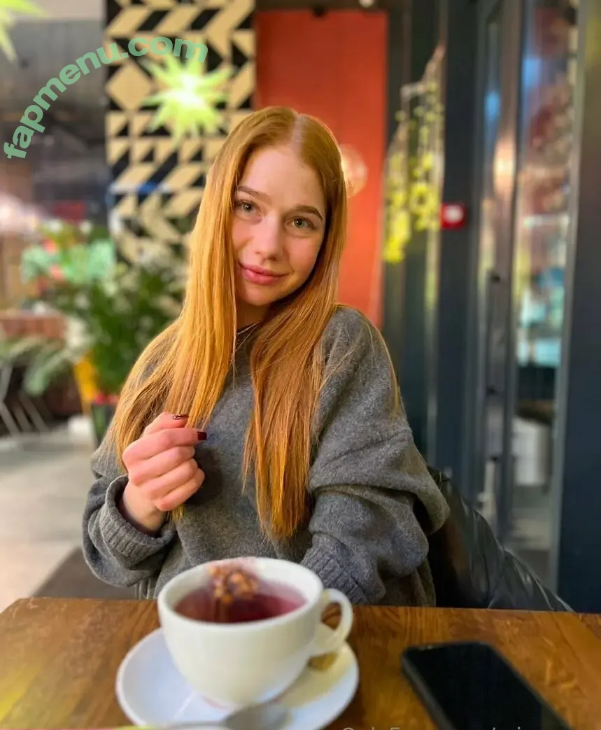 miareyyy nude photo #0002 (mia.reyyy)