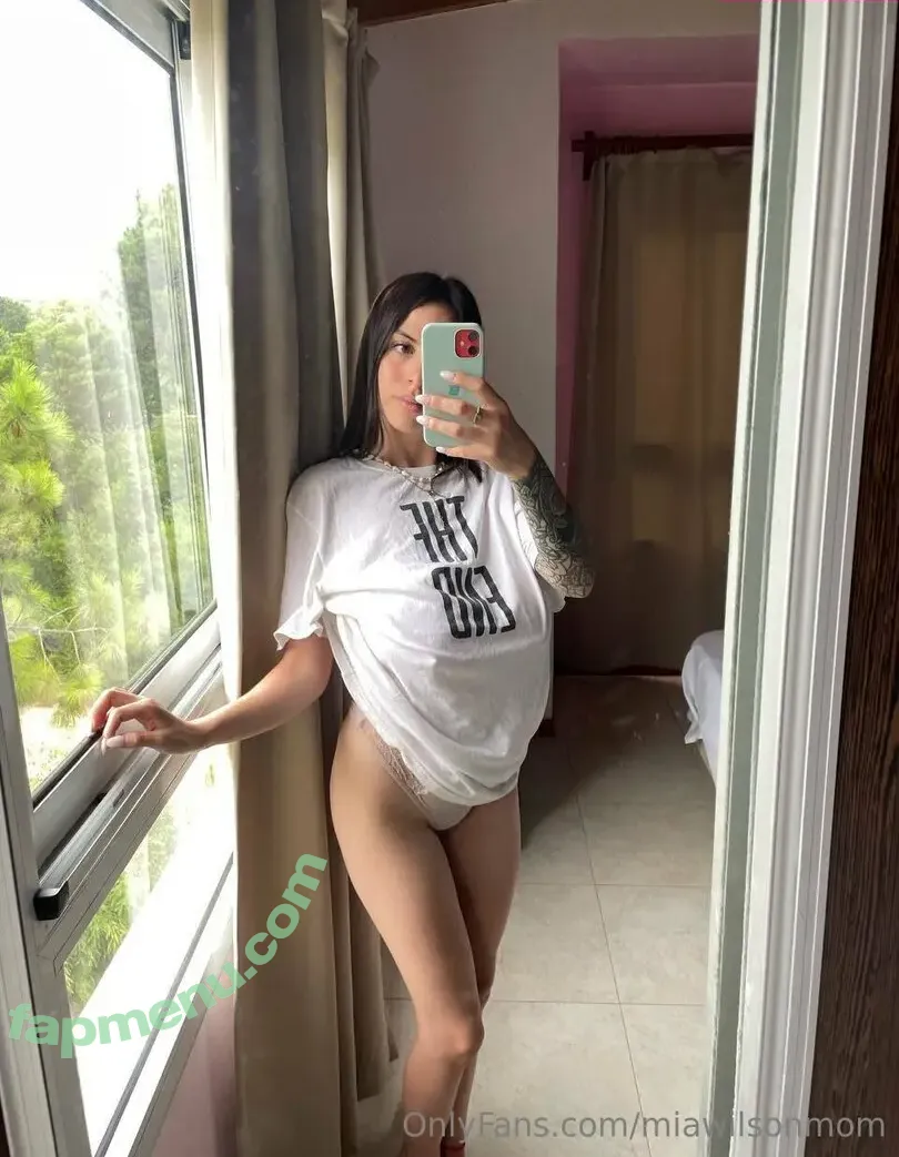 miawilsonmom nude photo #0042 (miawilsonn)