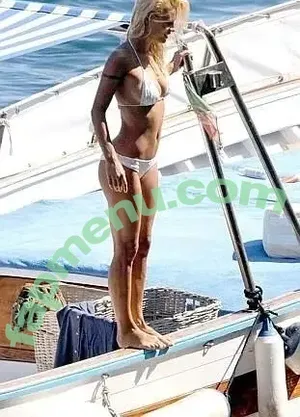 Michelle Hunziker / m_hunziker / therealhunzigram nude photo #0832